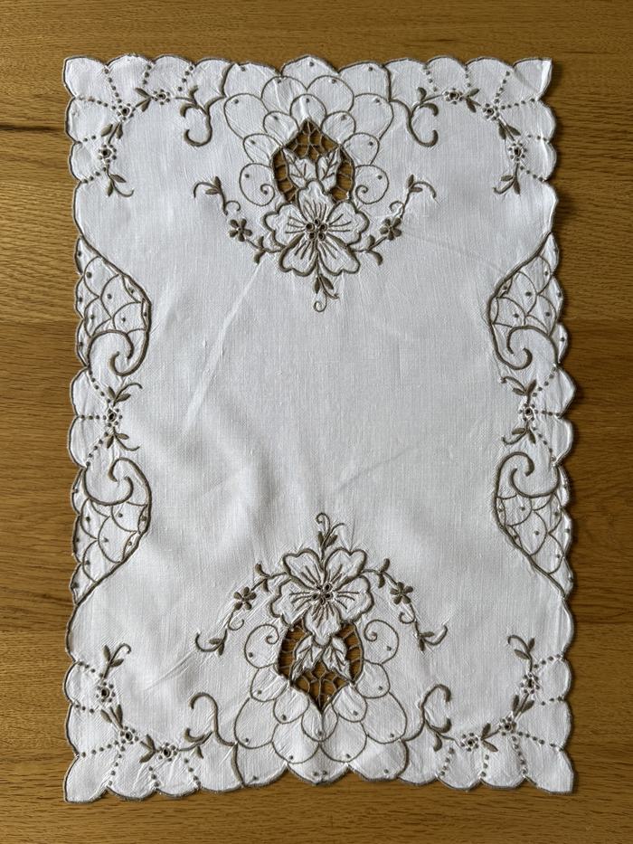 Vintage linen placemat, cutwork floral border